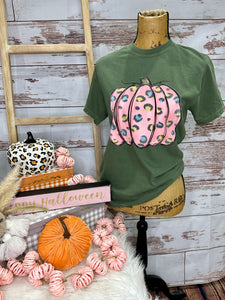 Pink Leopard Pumpkin DTG Comfort Color Tee